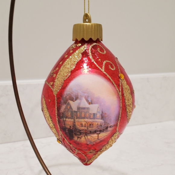 Thomas Kinkade "Light Up the Season" Luminary Glass Ornament Set - Picture 8 of 16